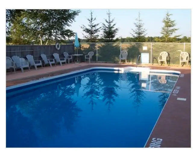 Bungalow on Lake Huron Bayfield-2025 Fees Included in Park Models in Grand Bend - Image 9