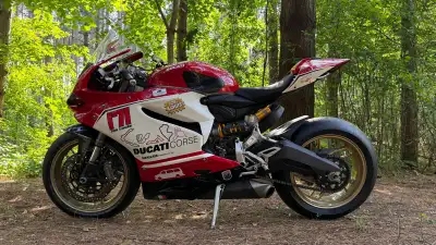2018 Ducati Panigale 959 Track Bike 4500 kms Stock Showa BPF front suspension with spring upgrade fo...