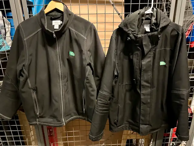 For sale 2 jackets for Teo taxis drivers Montreal 63771522229249120
