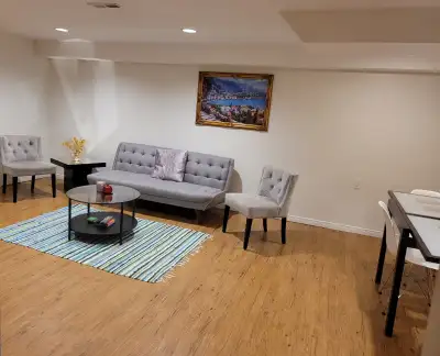 Furnished cozy 2 Bed+Den
