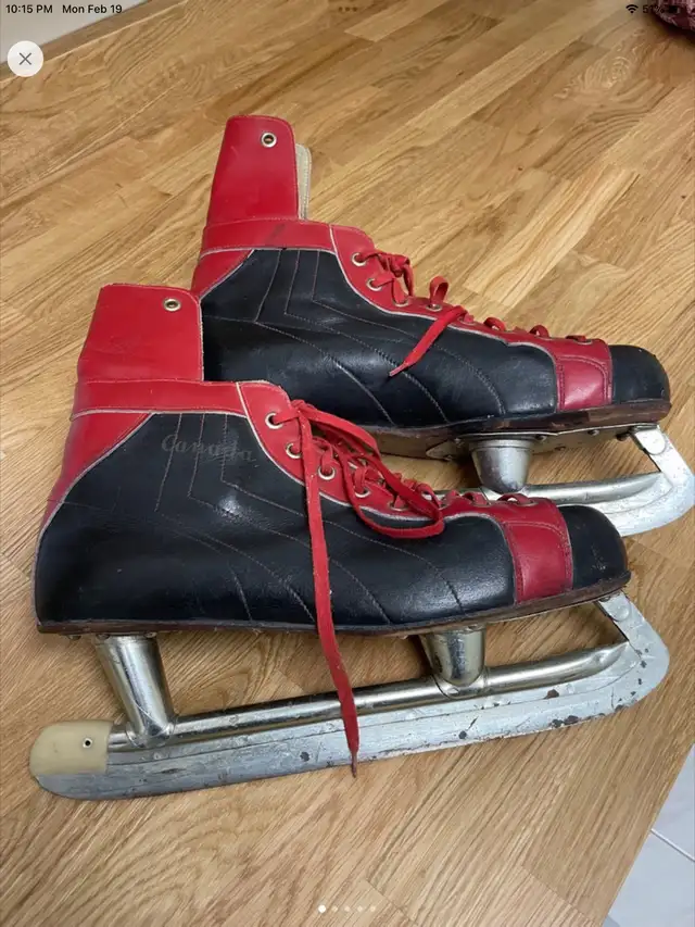 Vintage Men’s Hockey Skates from the 1960s in Skates & Blades in Markham / York Region - Image 2