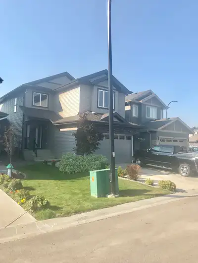 ent in Fort-Saskatchewan .The suite is located in a very safe and quiet area,only 5 minutes walk fro...