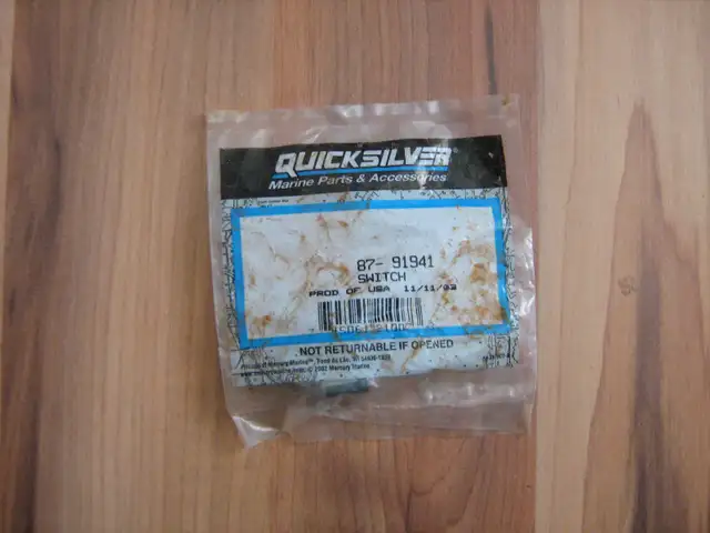 1 Lot of miscellaneous marine electrical in Other in Moncton - Image 4