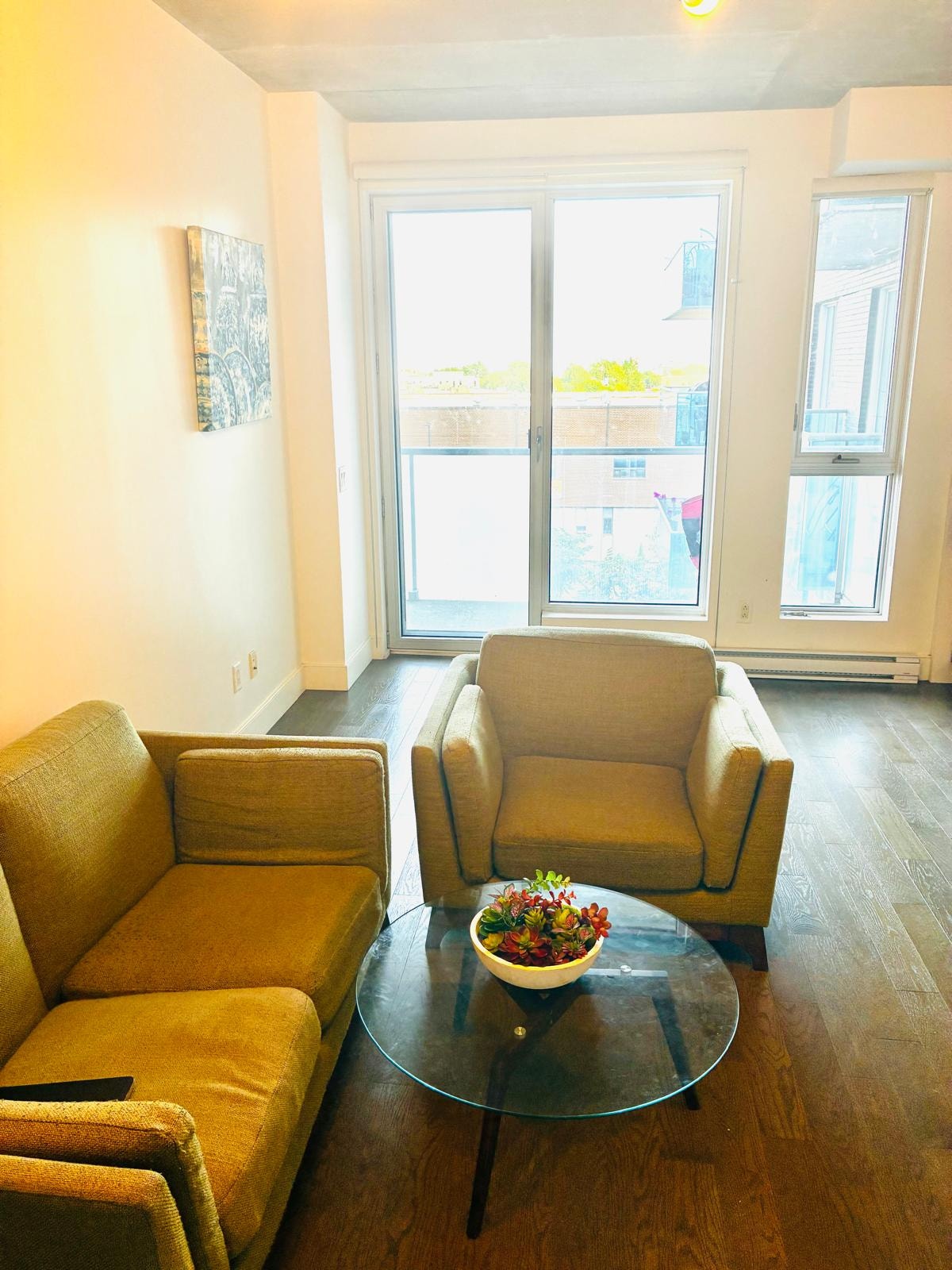 1 Bdr Condo with Den — Available September 1st (Rosemont Angus) — photo 2