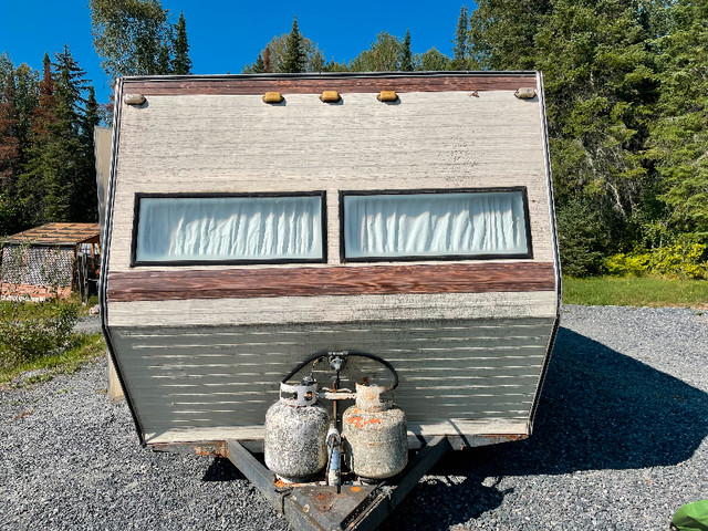 Retro camper trailer in Travel Trailers & Campers in Kenora - Image 2