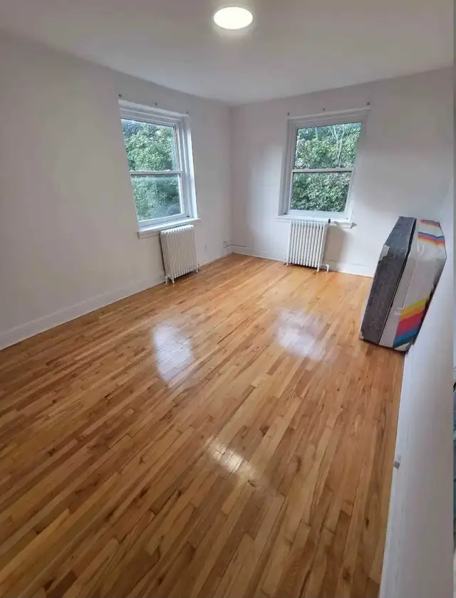Bright 4 1/2 Apartment by Loyola For Rent/Lease, Cession de Bail in Long Term Rentals in City of Montréal - Image 4
