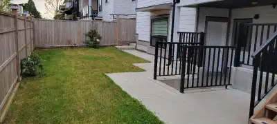 Garden, bright and new! 2 bed 1 bath, ground level, flat garden access. Have covered patio, luxury h...