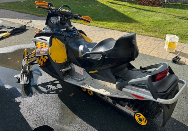 2004 SKI-DOO Rotax 600 H.O. RENEGADE FOR SALE in Snowmobiles in St. John's - Image 4