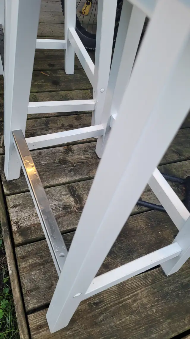 Short wooden stools in Chairs & Recliners in City of Toronto - Image 3