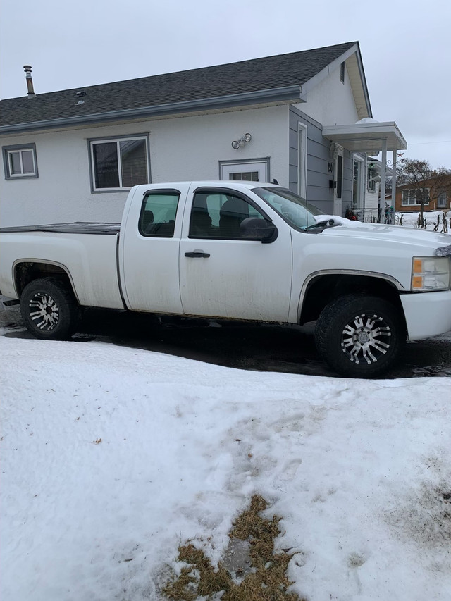 2008 Chevy Silverado in Cars & Trucks in Thunder Bay