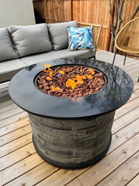 Round fire table - like new. 