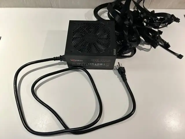 Rosewill HIVE Series, HIVE-1000S, 1000W Fully Modular Power Supp in General Electronics in City of Toronto - Image 4