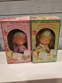 Vintage strawberry shortcake and lemon meringue dolls. 