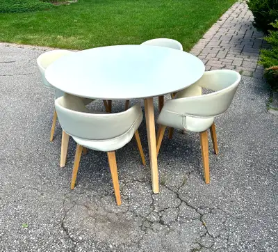Round Table + 4 Chairs, View more
