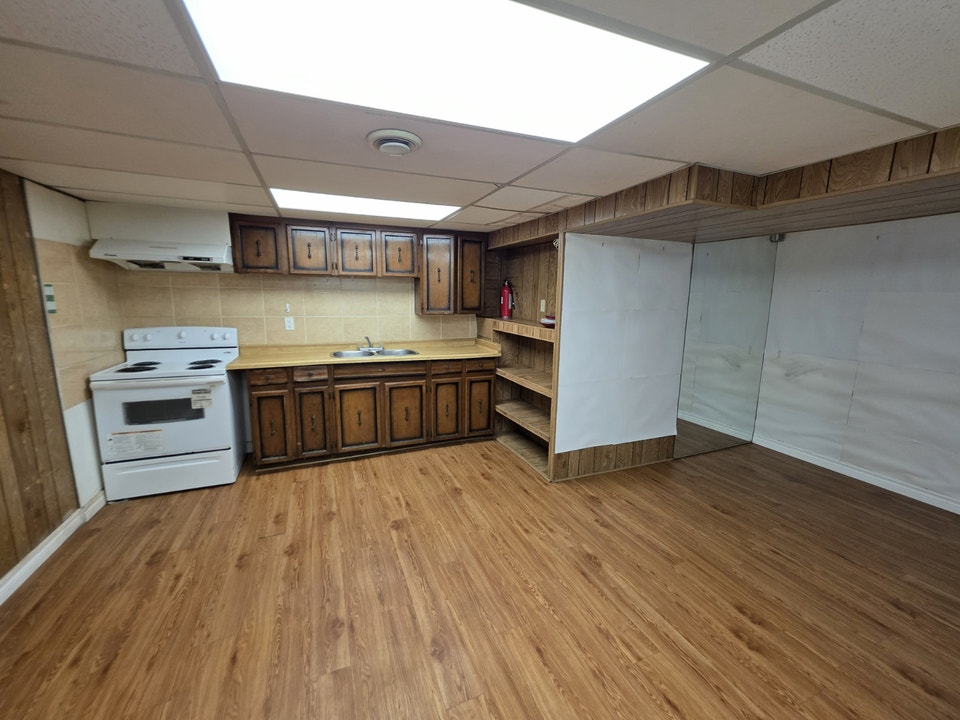 Sheppard/Warden Separate-Entrance 2-Bedroom Basement Unit 3