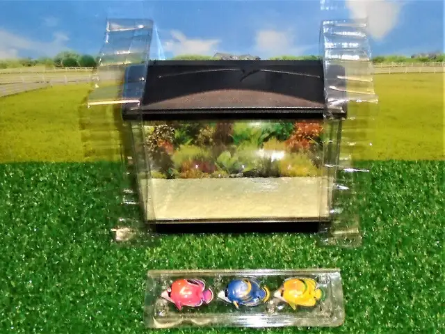 Aquarium / Batteries >/ Neuve in Toys & Games in Laval / North Shore - Image 4
