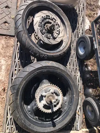 Triumph Speed Triple Sprint 900 Daytona Trophy 1200 Wheels Rims $405CAD set Removed from 1994 Dayton...
