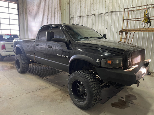 2005 Dodge Ram 3500 Laramie in Cars & Trucks in Grande Prairie - Image 3