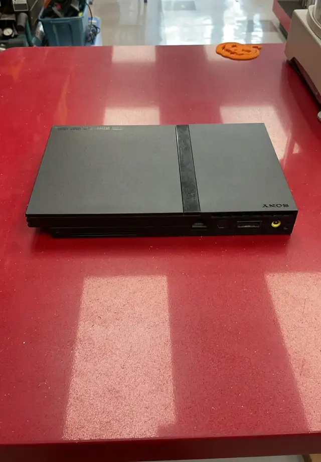 Console PS2 Slim in Older Generation in City of Montréal - Image 4