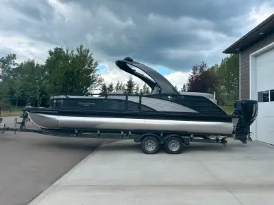For Sale-2020 Bennington 24RTFBA Custom Bowrider Pontoon Boat...200 hp H.O. Evinrude G2 motor....Sea...