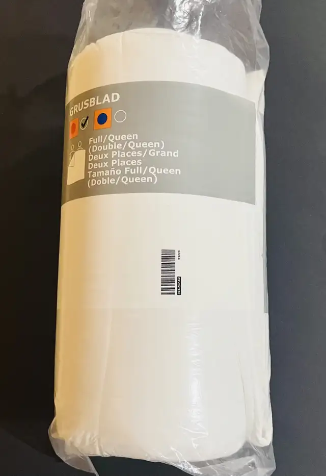 (BRAND NEW) IKEA - Grusblad Full/Queen Duvet in Bedding in Oakville / Halton Region - Image 2
