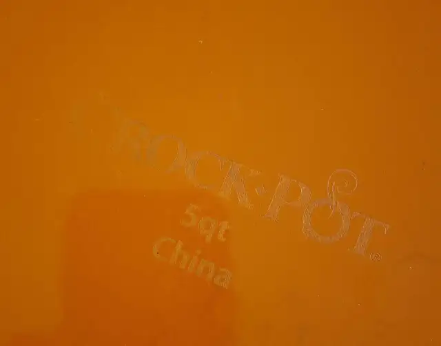 Dutch oven for sale in Kitchen & Dining Wares in Oakville / Halton Region - Image 5