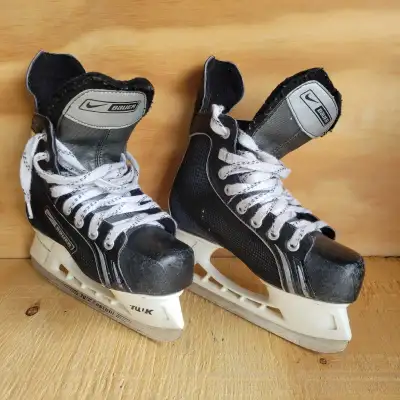 Nike Bauer Supreme Pro Skates - US 3, View more