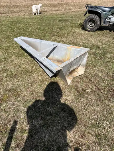 Aluminum engine transom. 16” transom x 66” x33”. Good for pontoon or barge. $500 obo Text if interes...