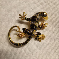 Salamander/Gecko Brooch Costume Jewelry