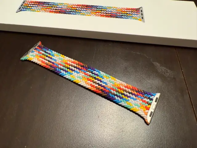 Apple Watch pride band (braided solo loop)62864362033153124