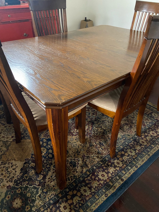 Dinning room table in Dining Tables & Sets in St. Catharines - Image 2