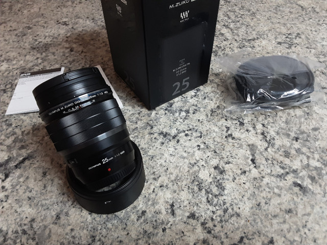 Olympus M Zuiko 25mm f1.2 Pro M4/3 in Cameras & Camcorders in Annapolis Valley - Image 2