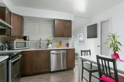 beautiful ensuite near Edmonds Station