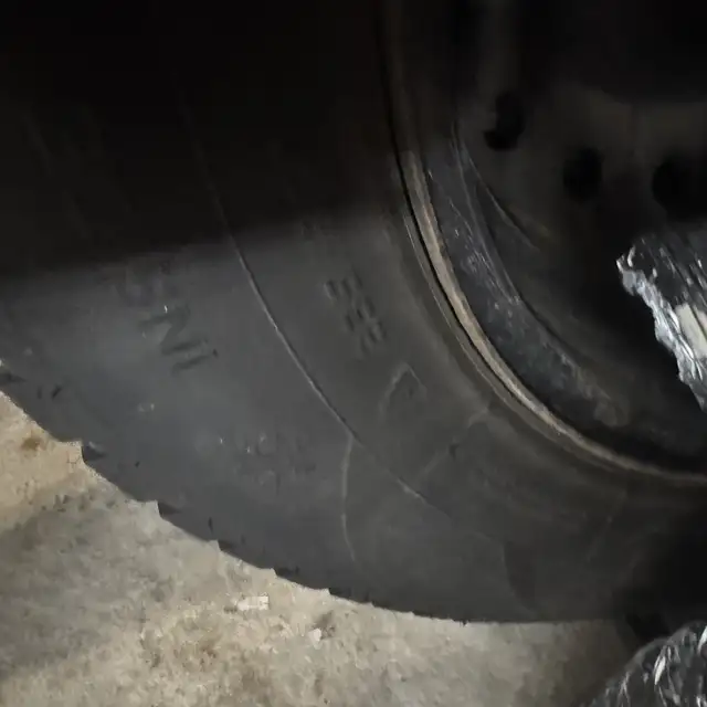 235 65R17 Winter Tires in Tires & Rims in Mississauga / Peel Region - Image 3