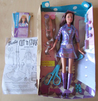 Mattel Barbie Family Doll, Cut n style Teresa 2002, "loose"