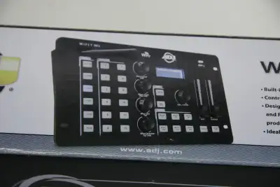 ADJ WIFLY – Contrôleur DMX, View more