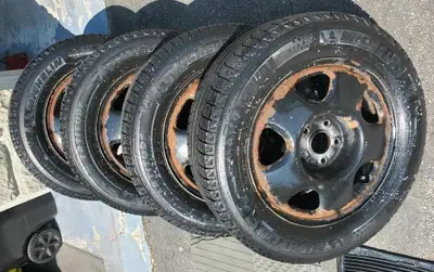 Winter Tires $150 Set of 4 Michelin X-Ice 225/65R17 Winter Tires. See photos for bolt pattern and si...