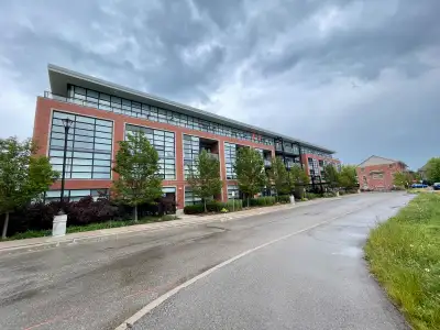Modern 2 Bed + Den Condo for Rent