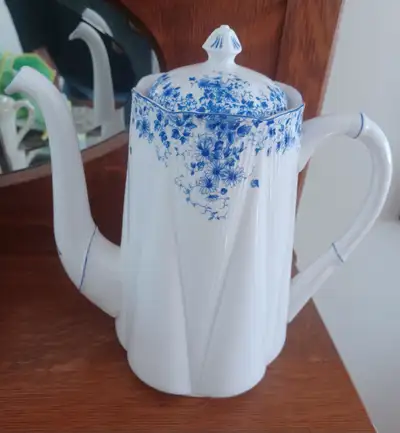 In great shape. I can't see any chips, cracks or crazing. Bit of a coffee stain on bottom that can p...