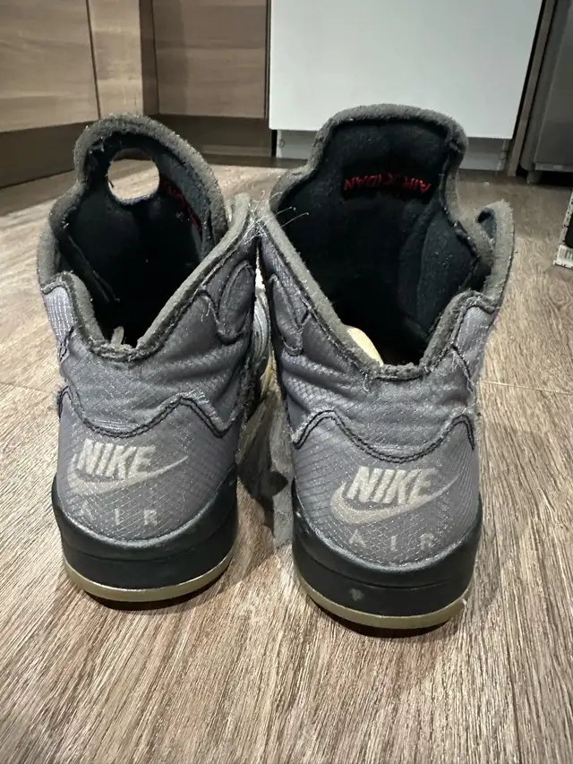 off white Jordan 5 muslin in Men's Shoes in City of Toronto - Image 5