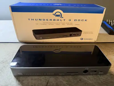New didn’t end up using it Includes ac power and thunderbolt cable Pickup in Stratford