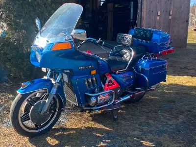 Bike has engine guards, back rest, driving lights, new battery, spark plugs, oil filter just changed...