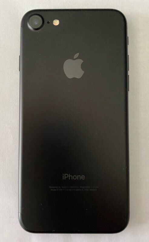 iPhone 7 32 GB en parfaite condition dans Téléphones cellulaires  à Ville de Montréal - Image 2