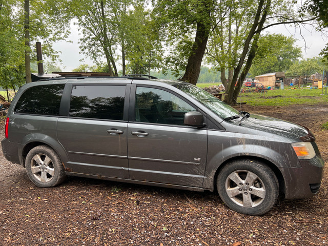 2009 Dodge Caravan low KM! in Cars & Trucks in Barrie