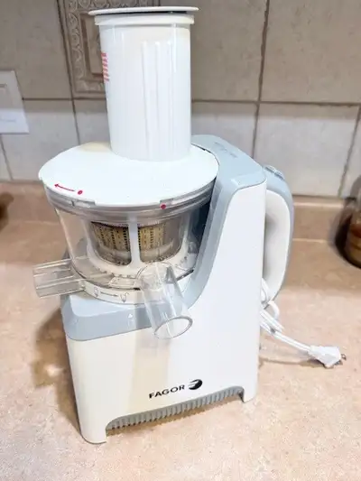 Fagor Slow Juicer - Vertical Upright Masticating