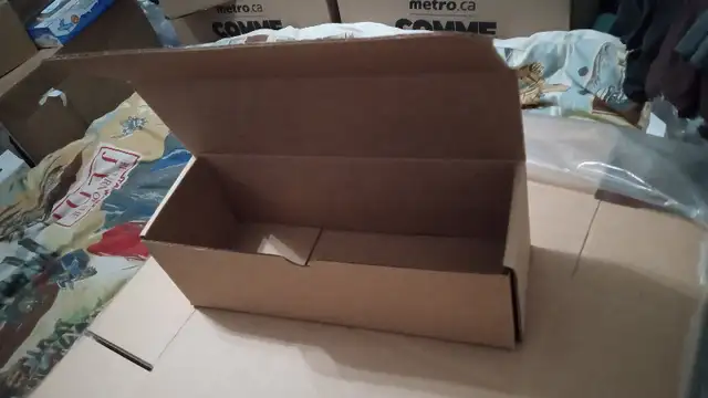 Boîtes d'expédition postale 12"x4"x4" Crush-Proof Shipping Boxes62865712295809121