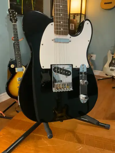 Guitare telecaster squier fender, View more