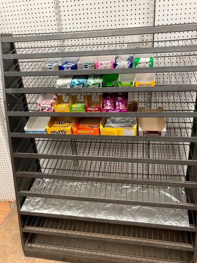 Commercial candy retail  shelf in Storage Containers in City of Halifax - Image 2