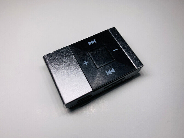 MP3-ENSEMBLE MUSIQUE/MUSIC PLAYER (NEUF/NEW) (C020) dans iPod et MP3  à Ville de Montréal