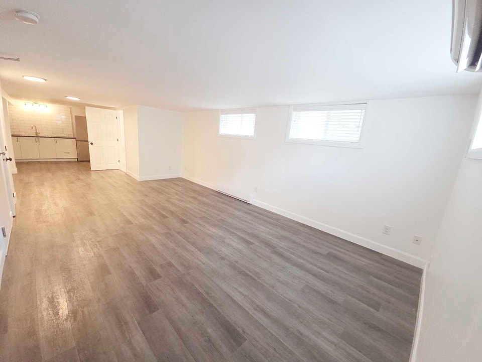 Casselman Renovated 2 Bedroom 1 Bath Lower Unit 4
